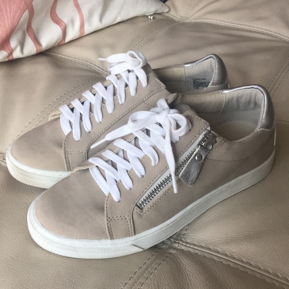 Steve Madden Shoes - { steve madden } sneakers